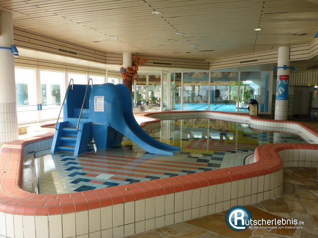 Freizeitbad Riff Bad Lausick Erlebnisbericht Rutscherlebnis At Riff Bad Lausick Zwar Fehlt Es Im Innenbereich An Attraktionen Für Kindern Dafür Gibt Zwischen Frühjahr Und Herbst Bei Gutem Wetter Wasserspaß Pur Auf