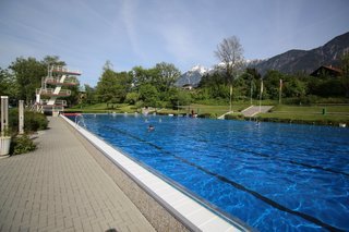 Schwimmbad Hall in Tirol